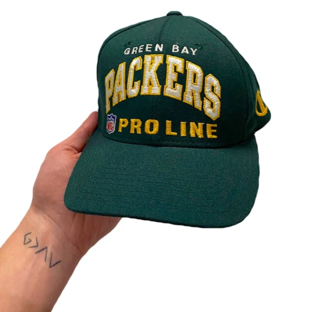 Retro 90s Embroidered NFL Green Bay Packers Hat 🧀